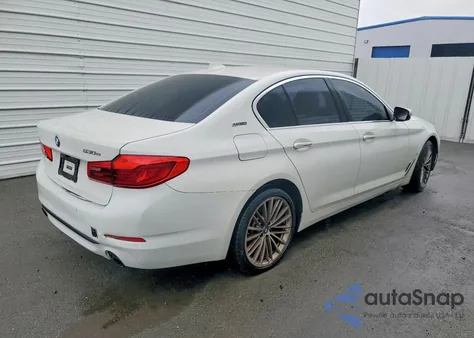 2018 BMW 530E z USA, uszkodzony, nr VIN WBAJA9C50JB033256
